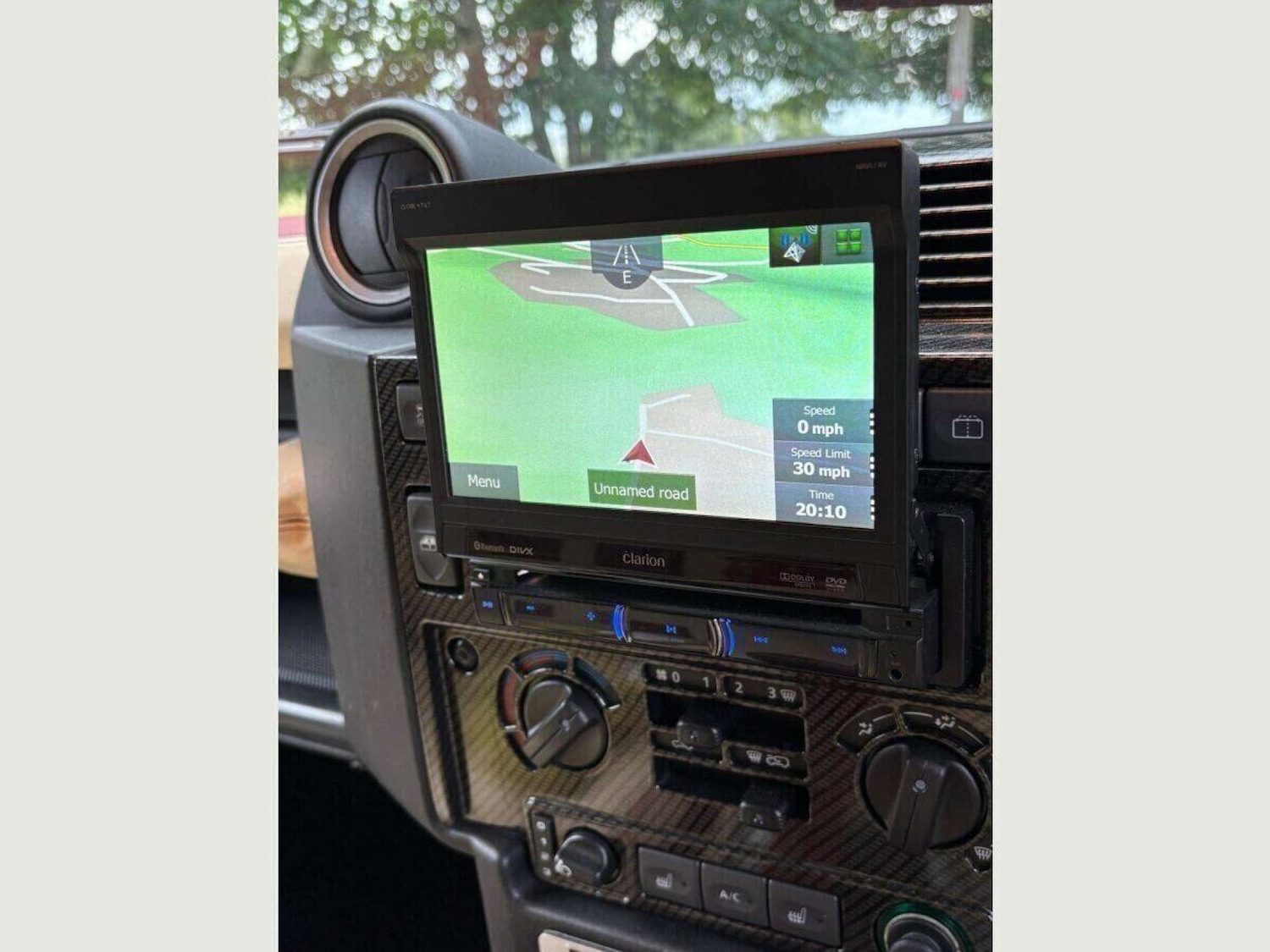 Used Land Rover Defender 2015 for sale - 76462010: Photo 11