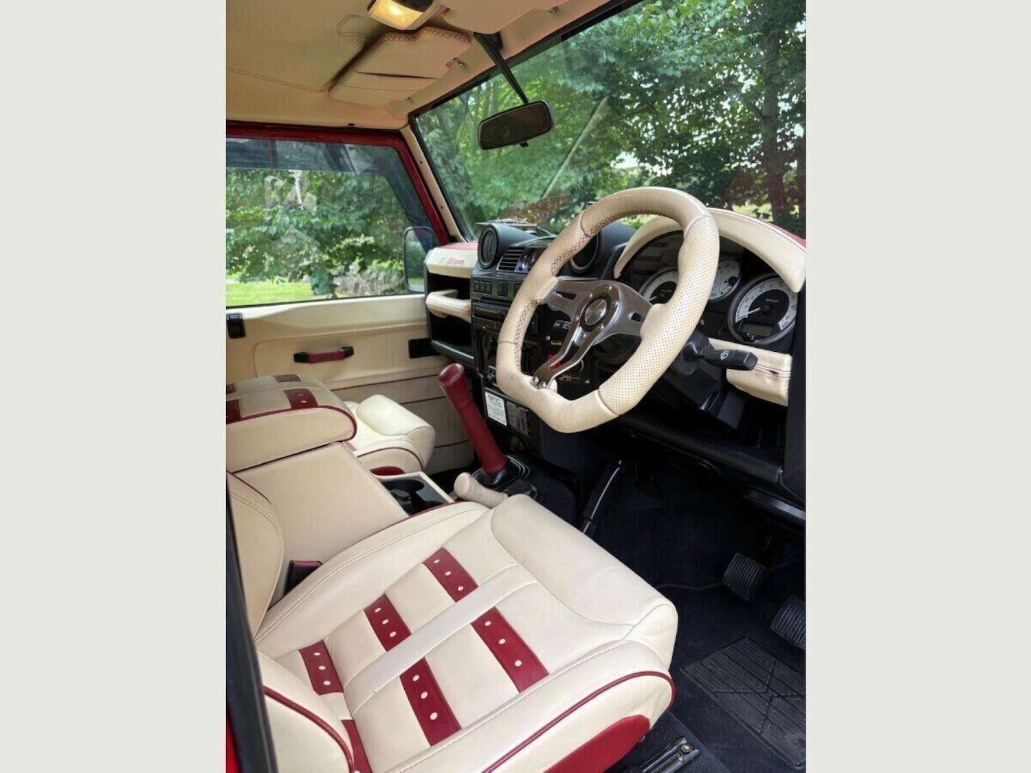 Used Land Rover Defender 2015 for sale - 76462010: Photo 22