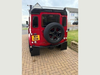 Used Land Rover Defender 2015 for sale - 76462010: Photo