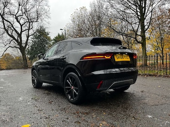Used Jaguar E-Pace 2018 for sale - 76462087: Photo