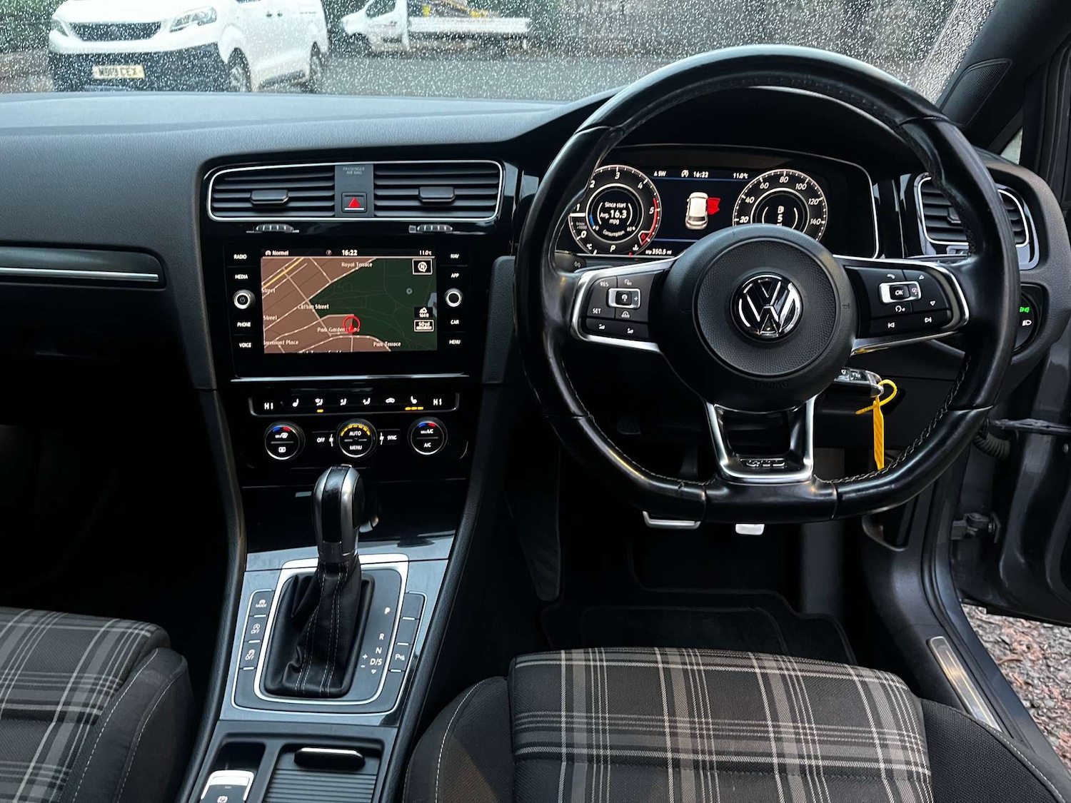 Used Volkswagen Golf 2018 for sale - 77128591: Photo 12