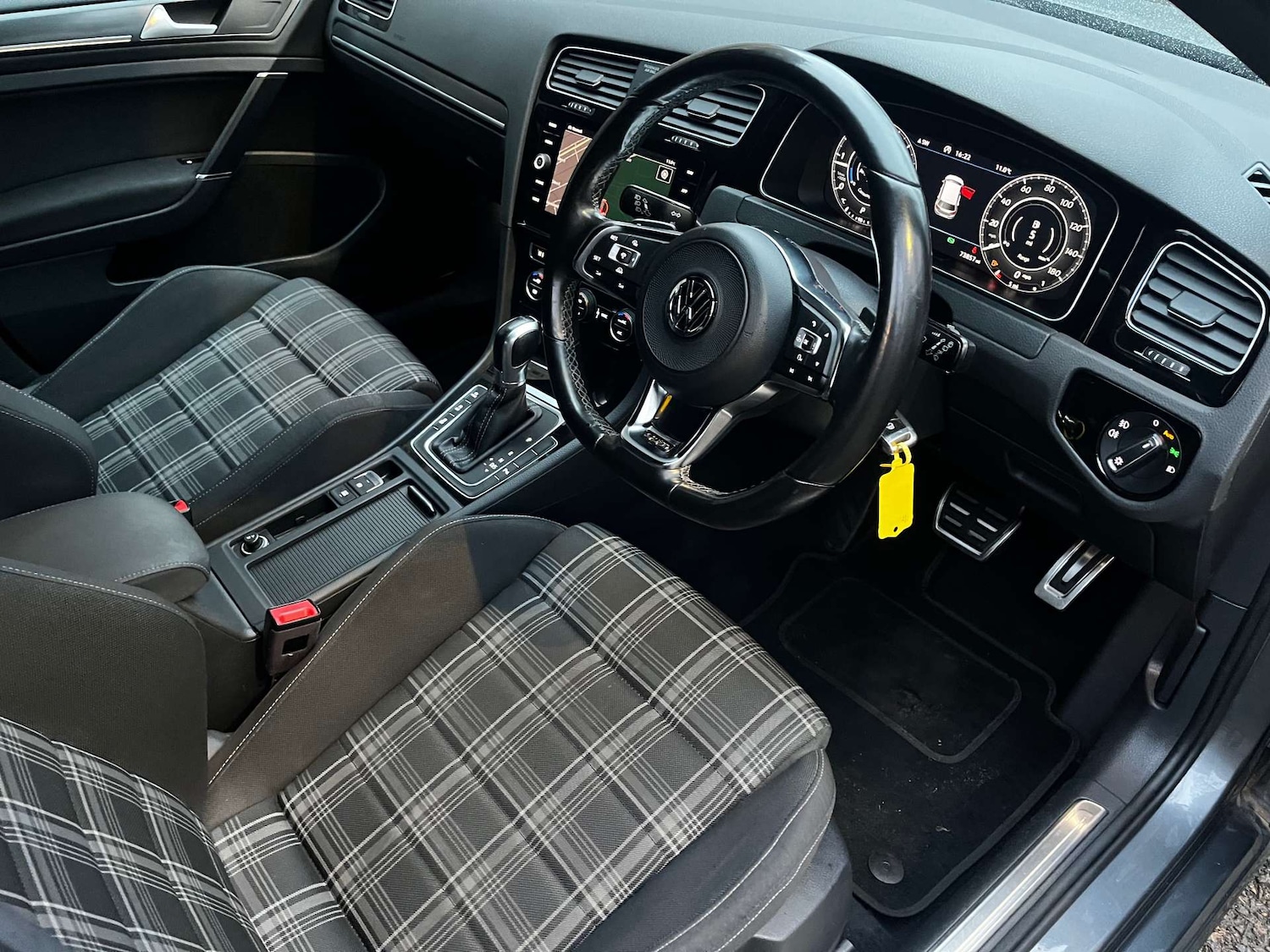 Used Volkswagen Golf 2018 for sale - 77128591: Photo 14