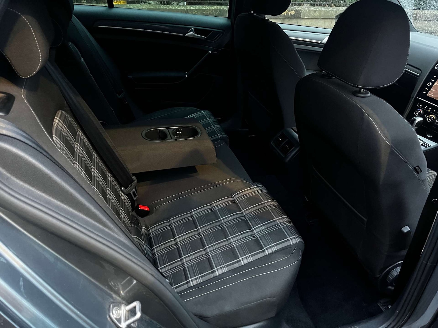 Used Volkswagen Golf 2018 for sale - 77128591: Photo 40