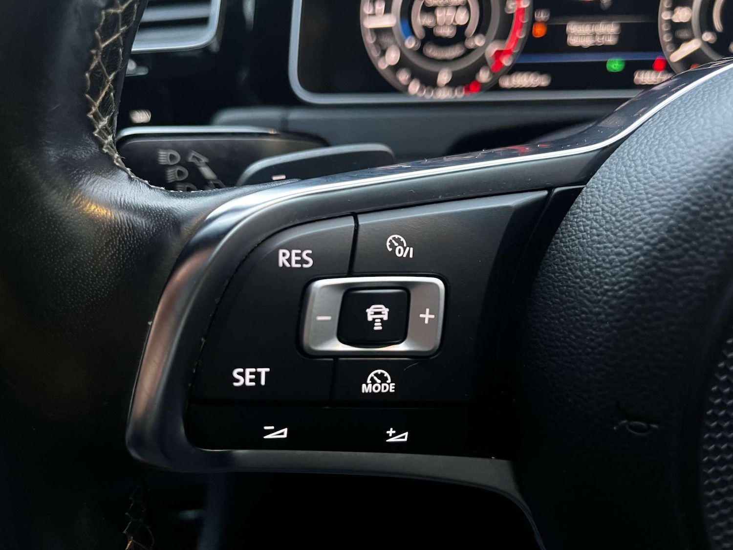 Used Volkswagen Golf 2018 for sale - 77128591: Photo 43