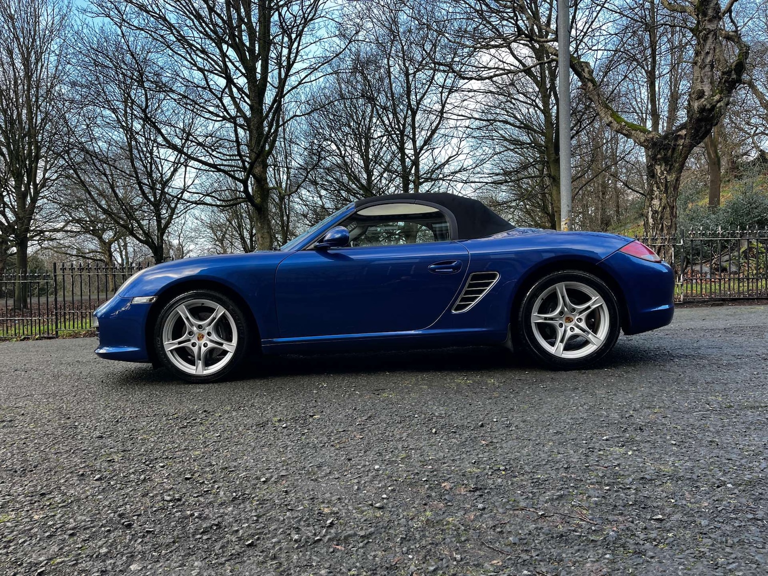 Used Porsche Boxster 2011 for sale - 77195828: Photo 2