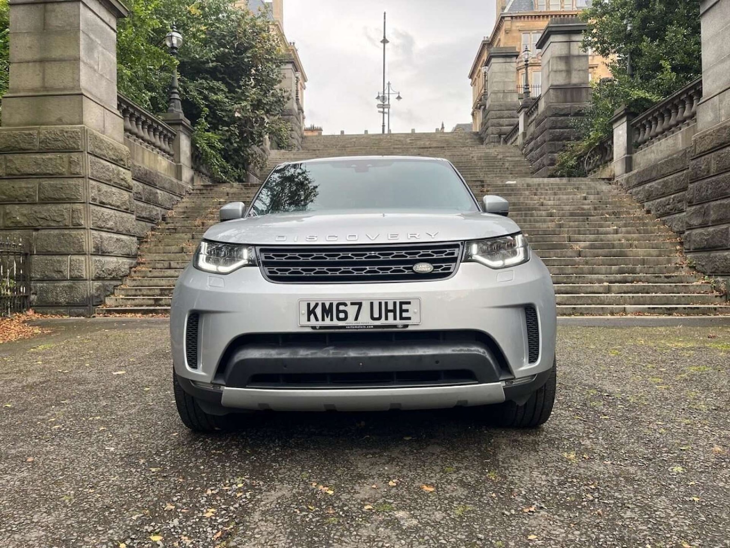 Used Land Rover Discovery 2017 for sale - 77128543: Photo 4