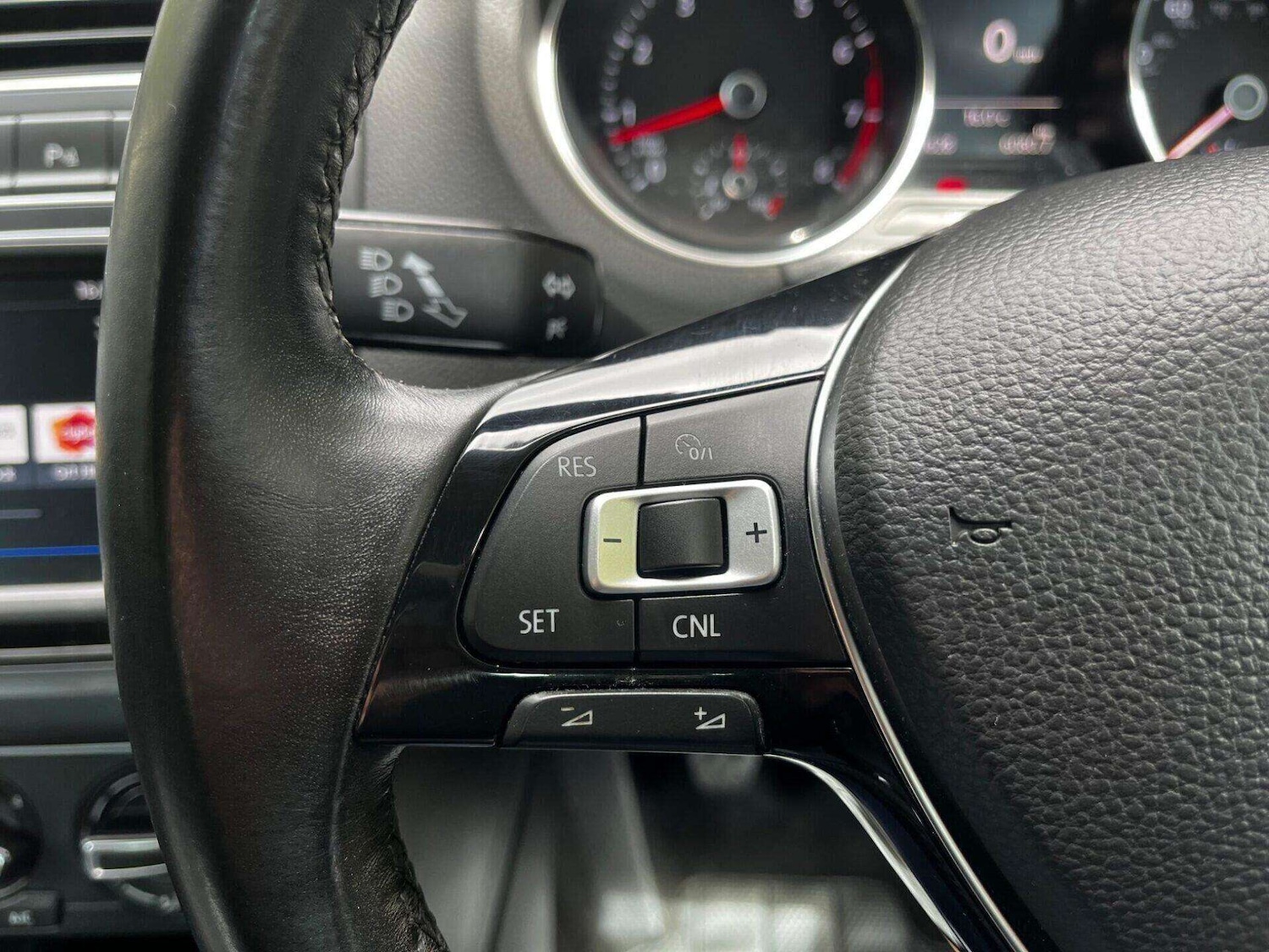 Used Volkswagen Polo 2016 for sale - 76462040: Photo 40