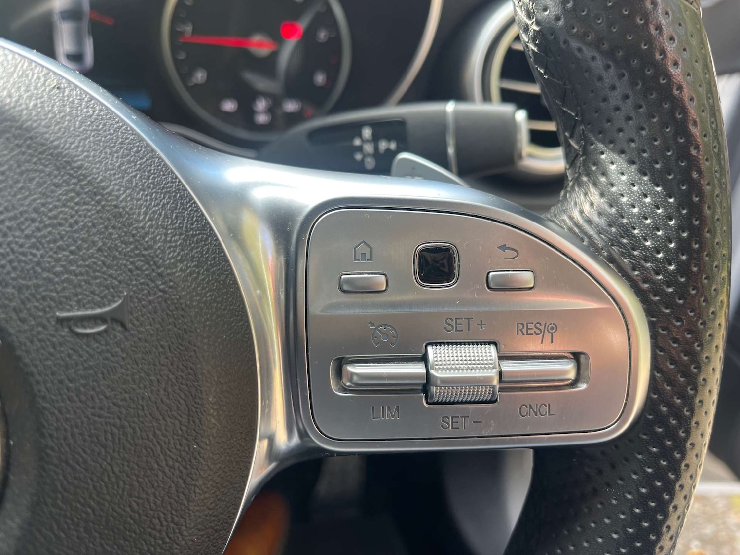 Used Mercedes-Benz C Class 2019 for sale - 76608839: Photo 35