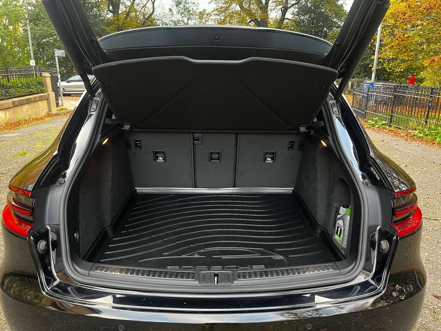 Used Porsche Macan 2017 for sale - 77128552: Photo 40