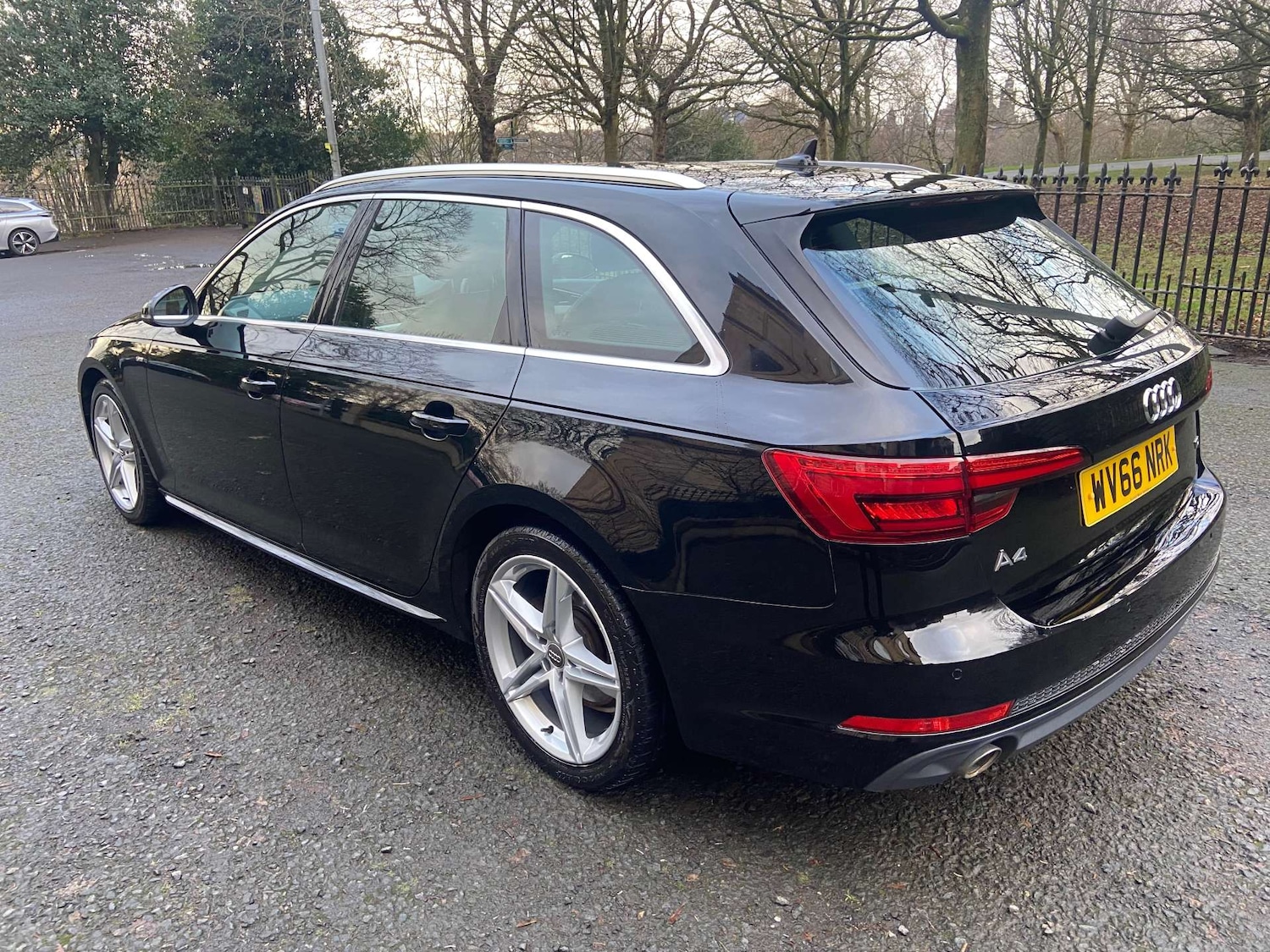 Used Audi A4 2016 for sale - 77245594: Photo 2