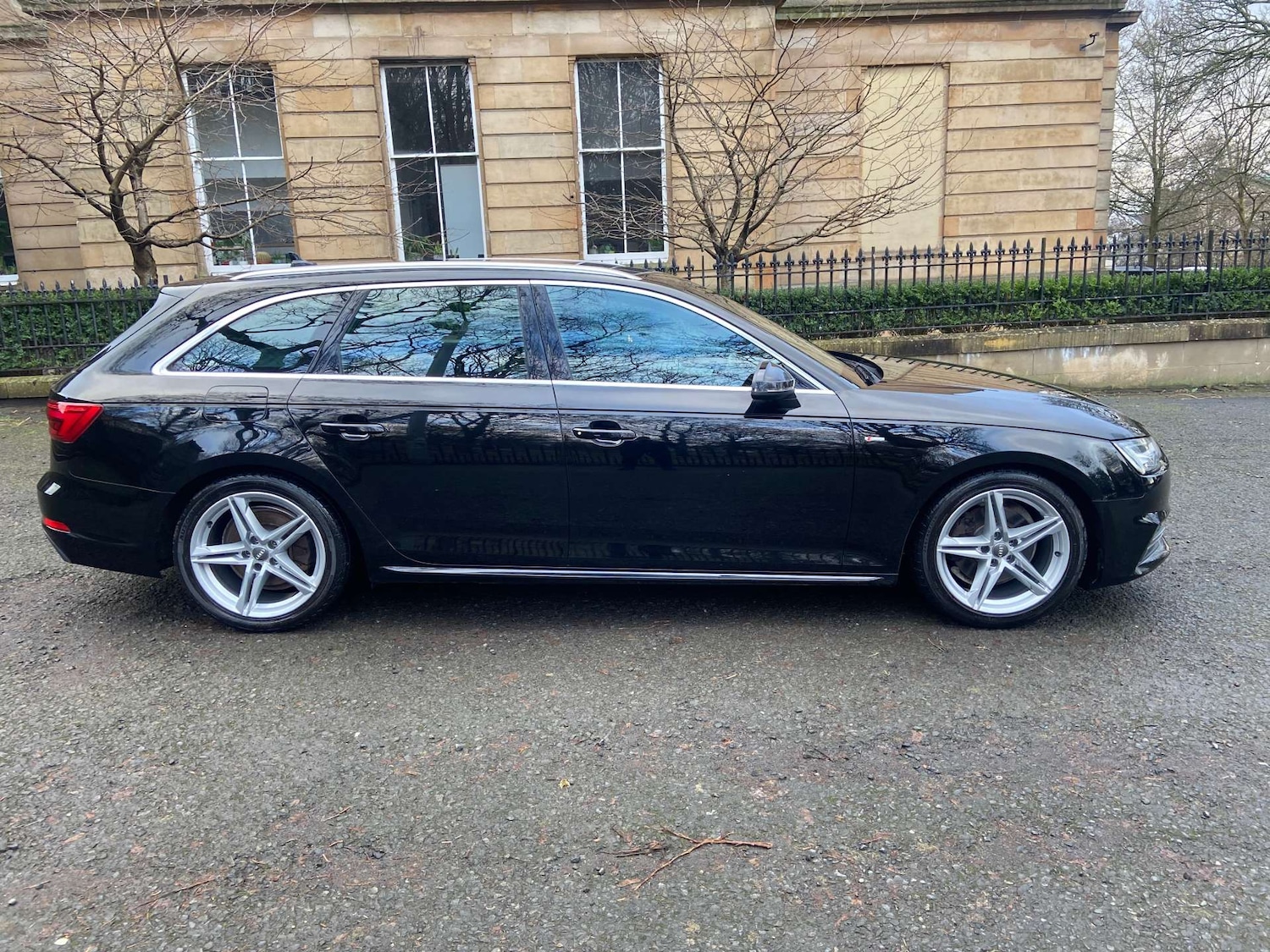 Used Audi A4 2016 for sale - 77245594: Photo 5