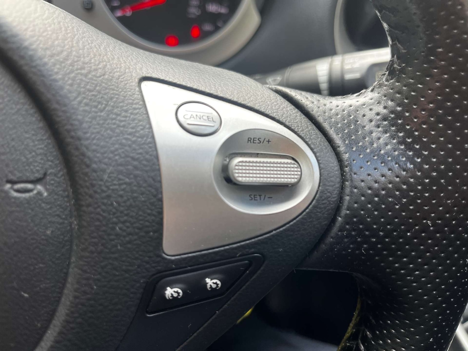 Used Nissan Juke 2015 for sale - 76462037: Photo 35