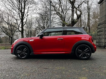 Used MINI Hatch 2018 for sale - 76829931: Photo