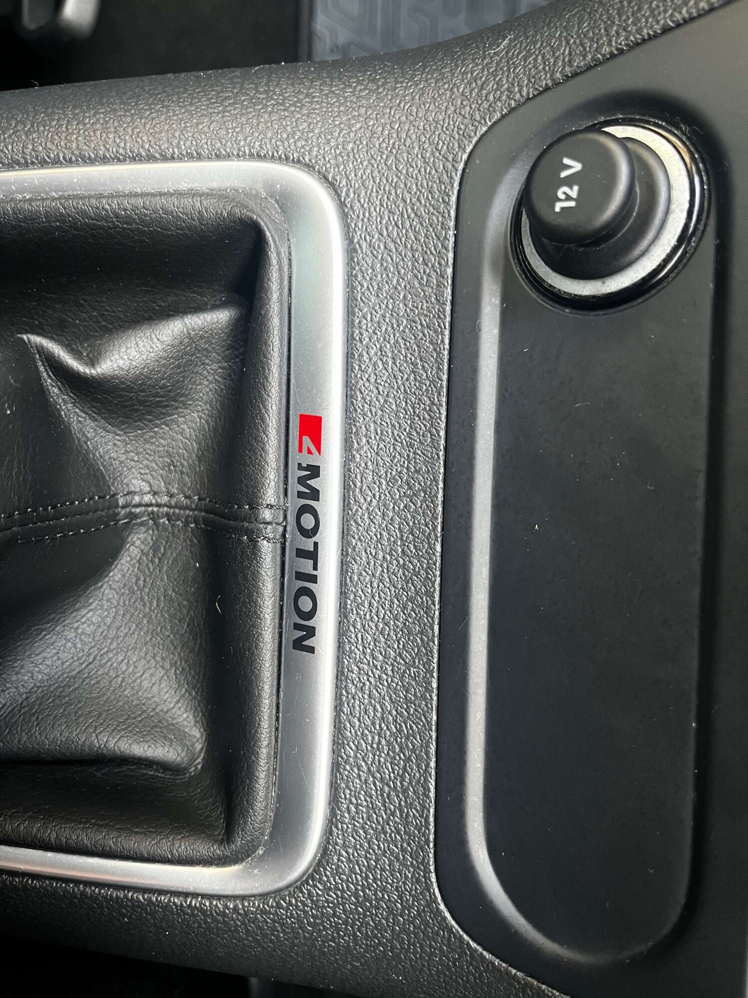 Used Volkswagen Tiguan 2015 for sale - 77715667: Photo 42