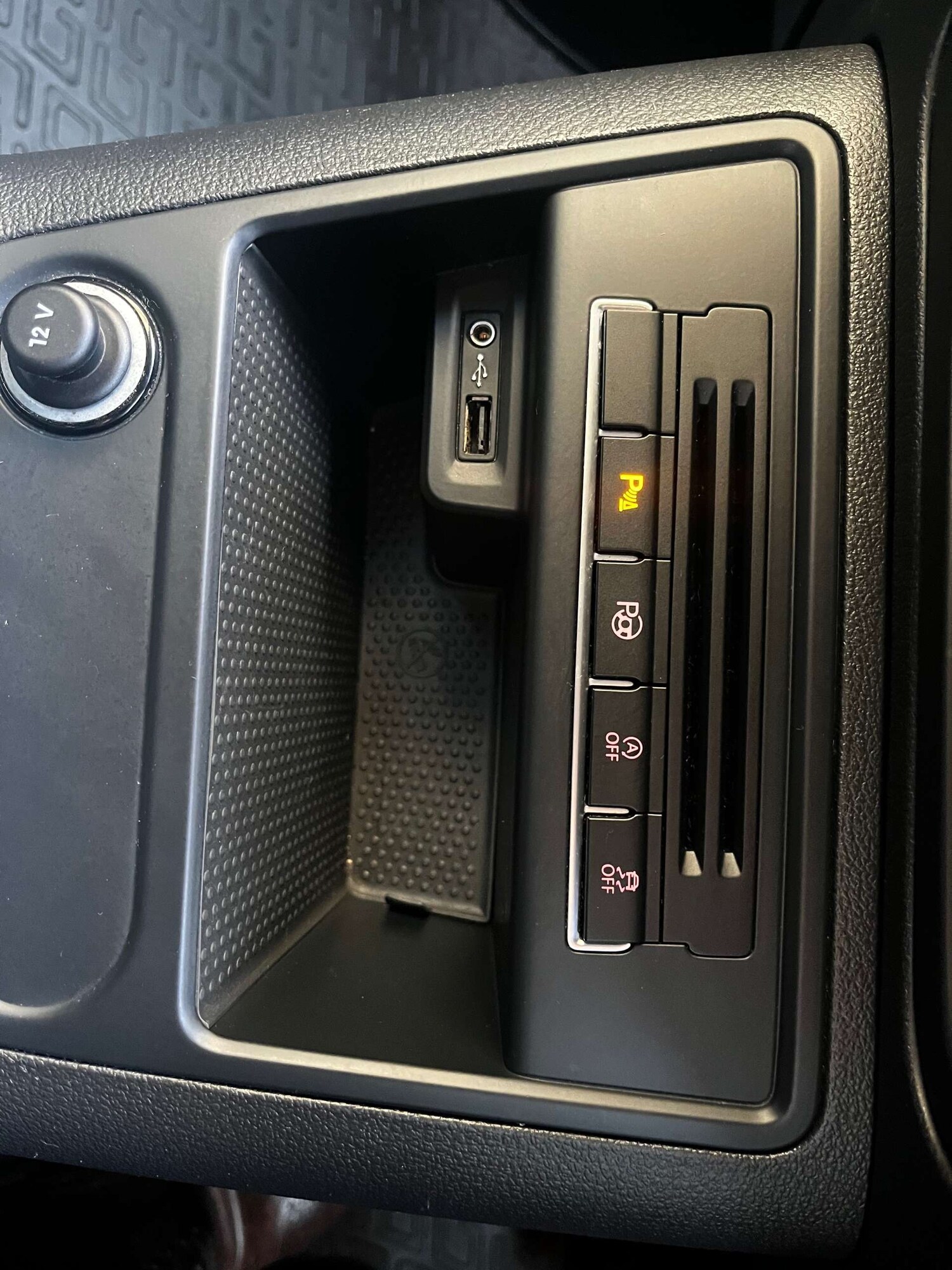 Used Volkswagen Tiguan 2015 for sale - 77715667: Photo 46