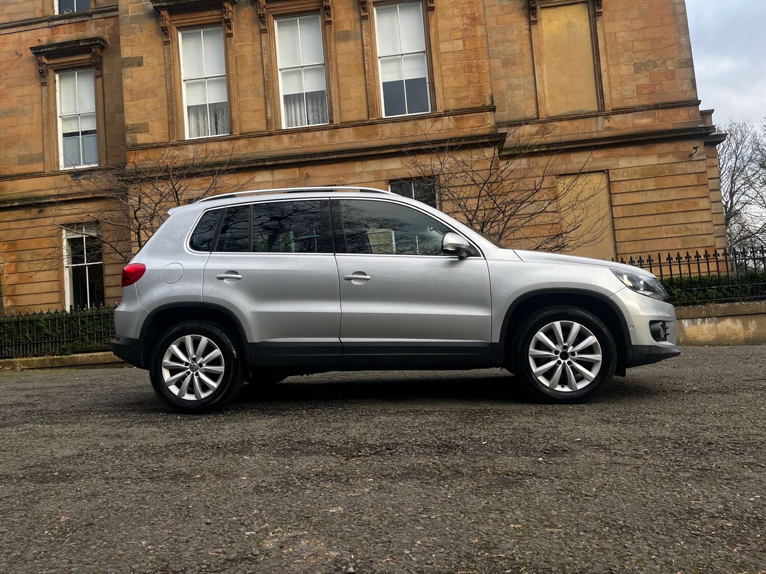 Used Volkswagen Tiguan 2015 for sale - 77715667: Photo 6