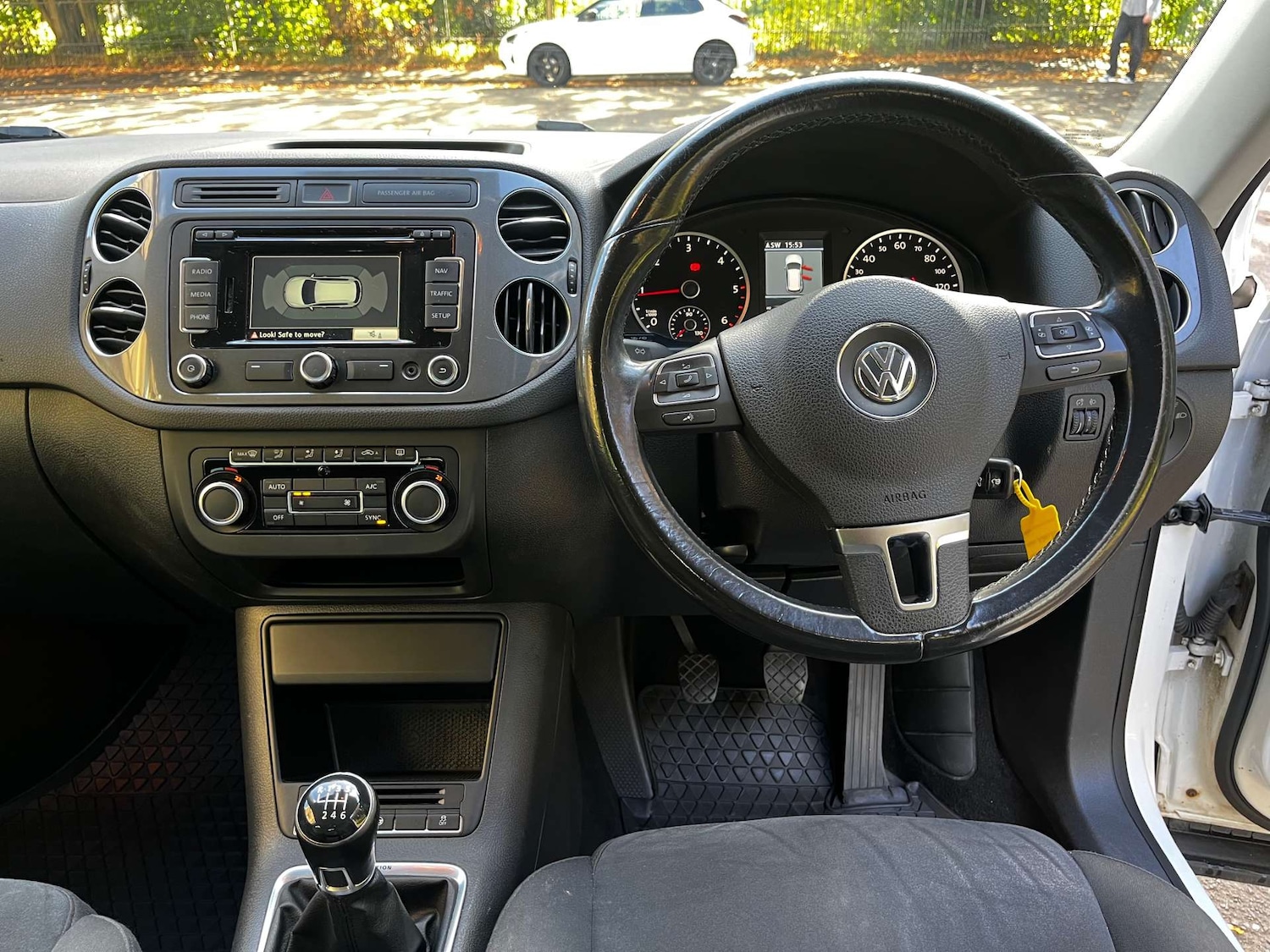 Used Volkswagen Tiguan 2012 for sale - 77128541: Photo 11