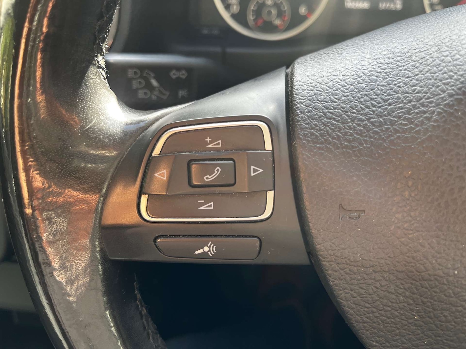 Used Volkswagen Tiguan 2012 for sale - 77128541: Photo 36