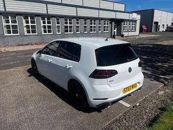 Used Volkswagen Golf 2017 for sale - 78697924: Photo