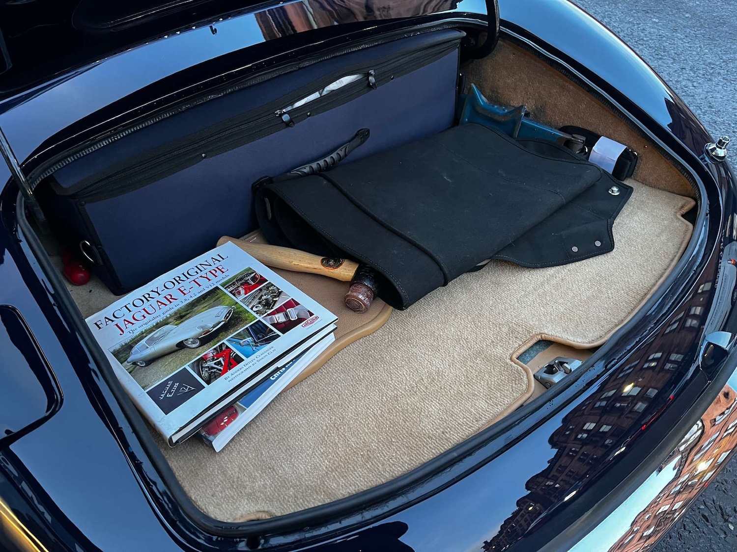 Used Jaguar E-Type 1972 for sale - 77035661: Photo 15