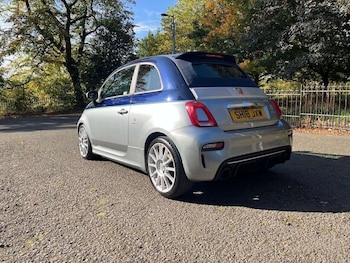 Used Abarth 695 2018 for sale - 77128545: Photo
