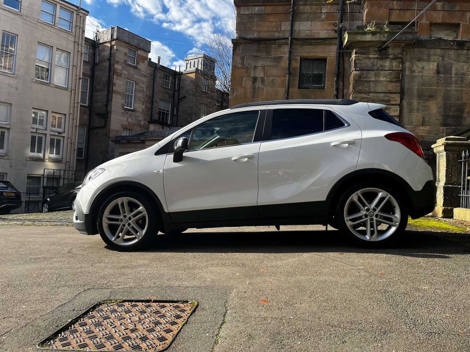 Used Vauxhall Mokka 2015 for sale - 77128562: Photo 2