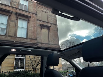 Used Land Rover Discovery Sport 2017 for sale - 77664934: Photo