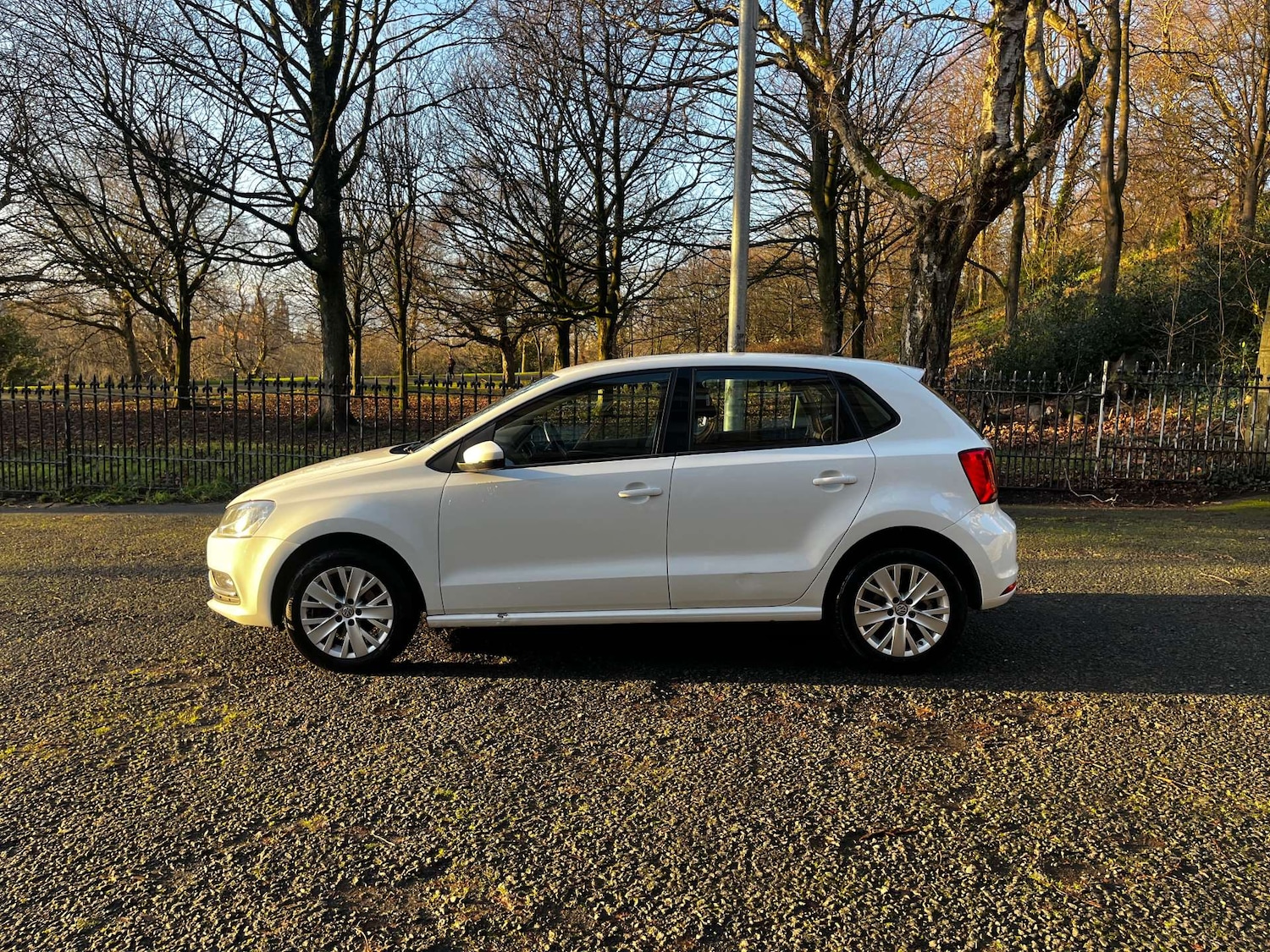 Used Volkswagen Polo 2016 for sale - 77128588: Photo 2