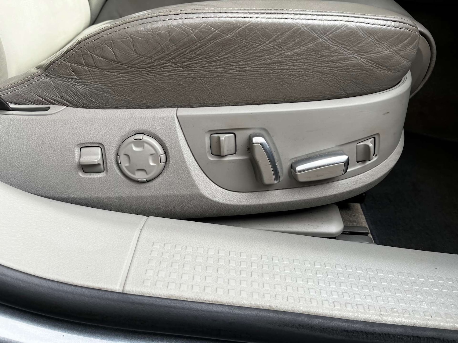 Used Audi A8 2010 for sale - 76462122: Photo 20