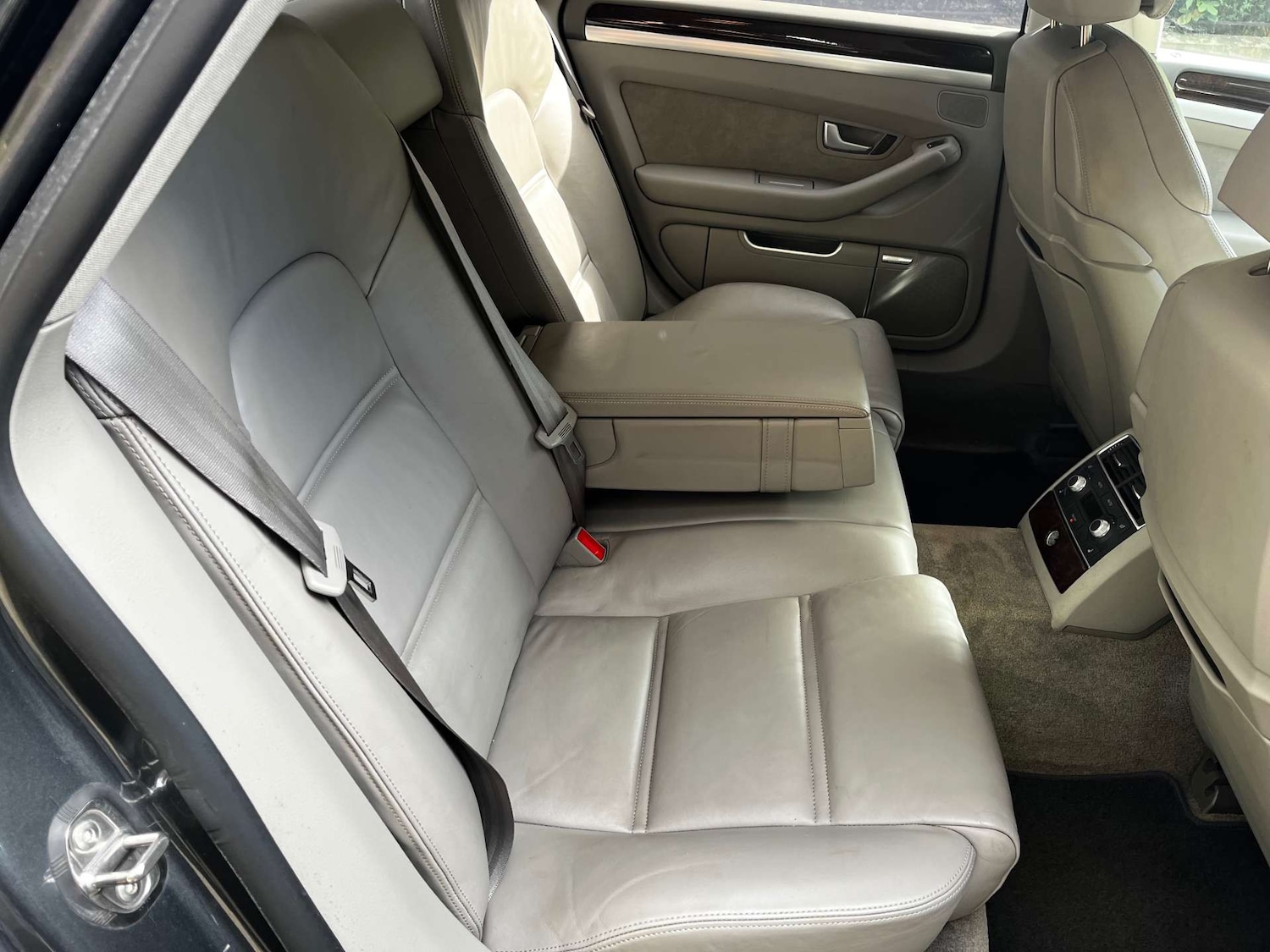 Used Audi A8 2010 for sale - 76462122: Photo 42