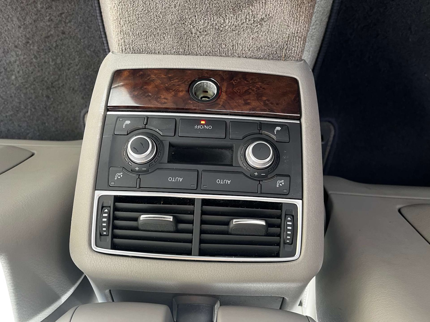 Used Audi A8 2010 for sale - 76462122: Photo 47