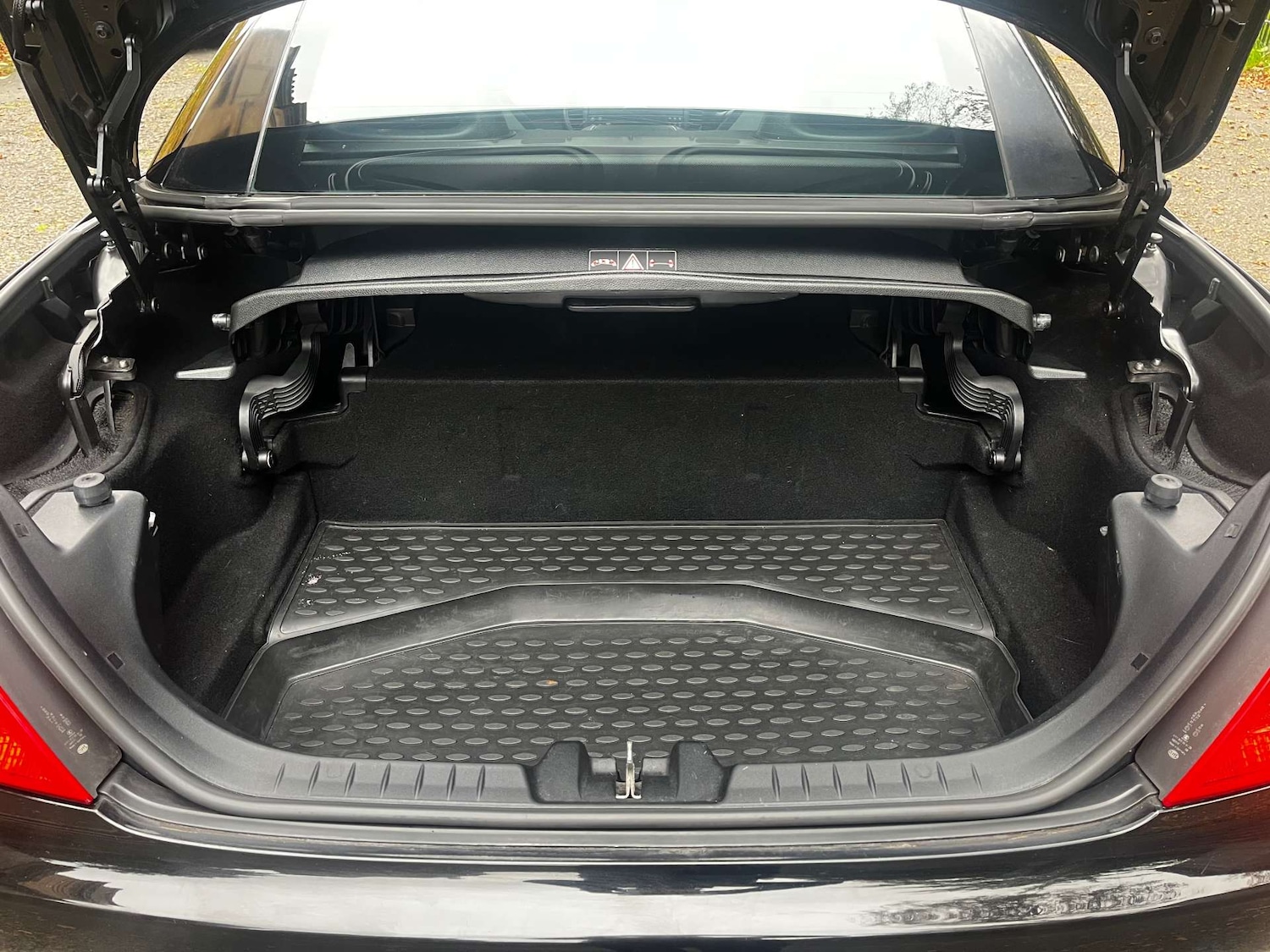 Used Mercedes-Benz SLK 2009 for sale - 76462021: Photo 36