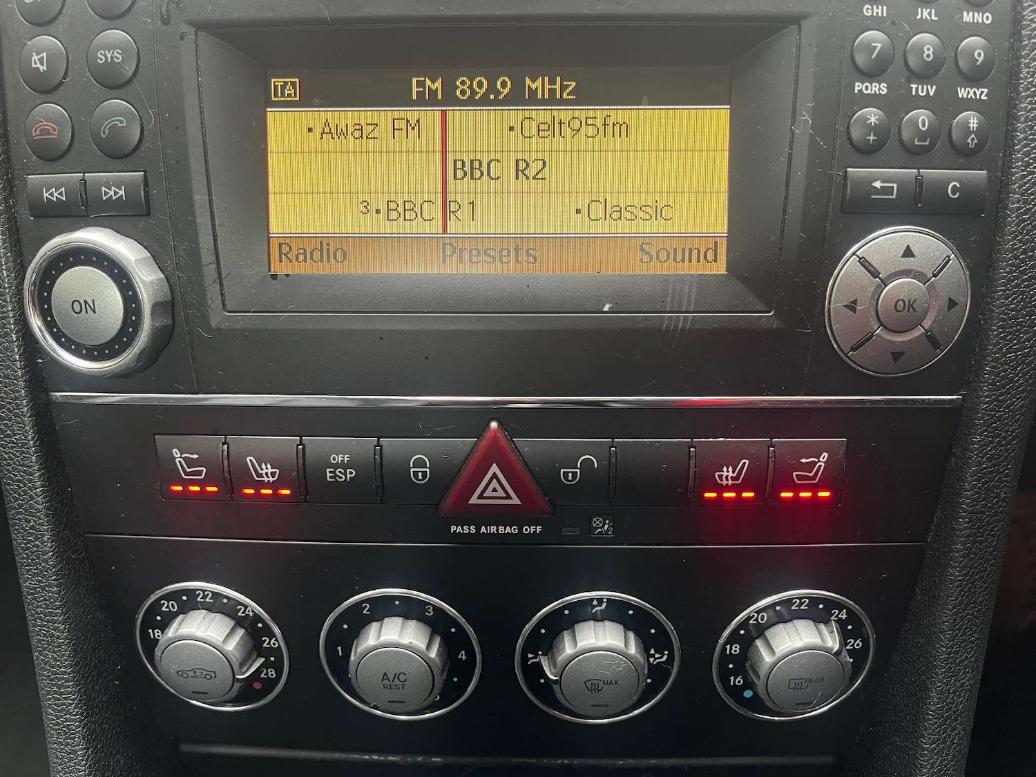 Used Mercedes-Benz SLK 2009 for sale - 76462021: Photo 9