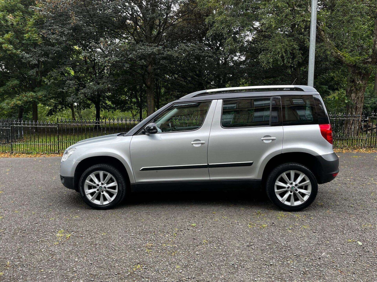 Used Skoda Yeti 2013 for sale - 77128527: Photo 2