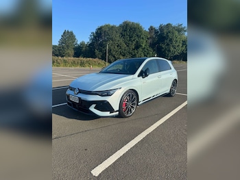 Used Volkswagen Golf 2025 for sale - 77903130: Photo