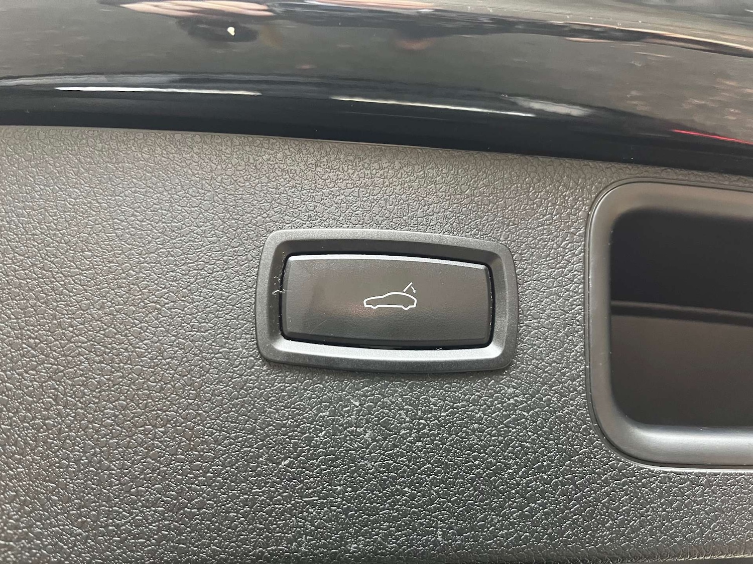 Used Porsche Macan 2017 for sale - 76462072: Photo 49