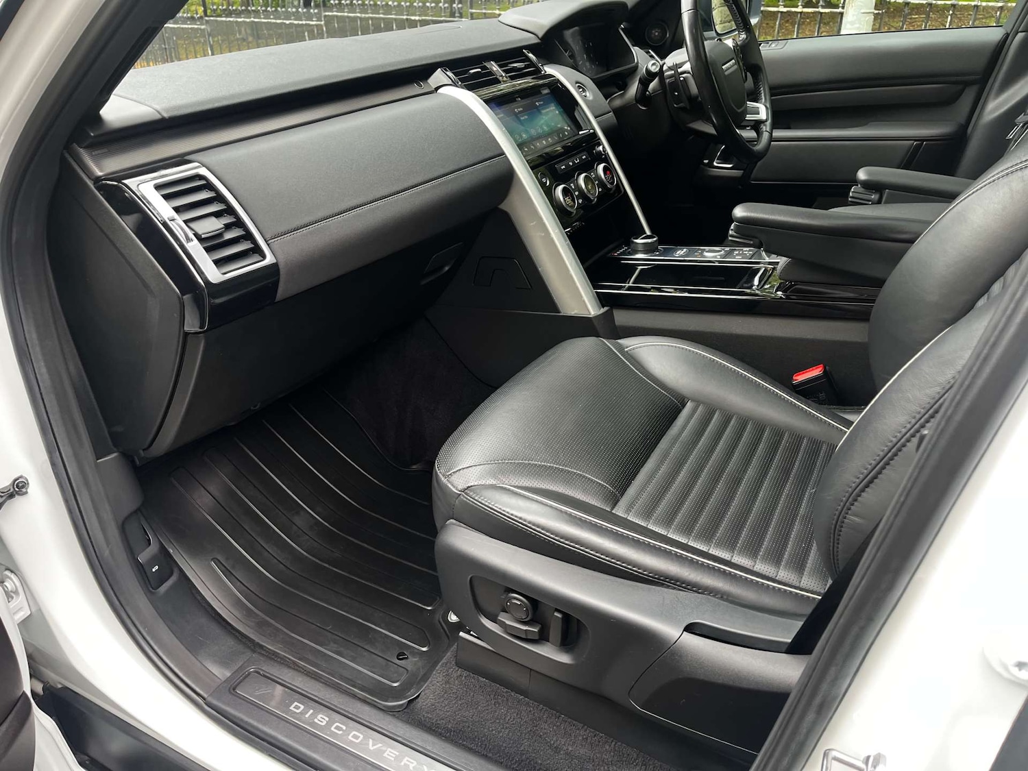 Used Land Rover Discovery 2019 for sale - 77128532: Photo 18