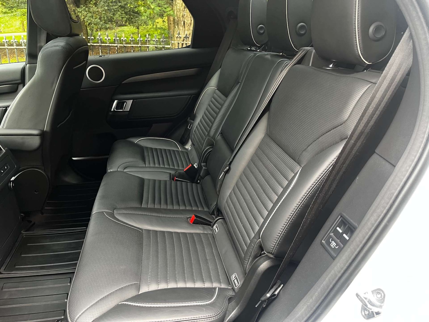 Used Land Rover Discovery 2019 for sale - 77128532: Photo 20