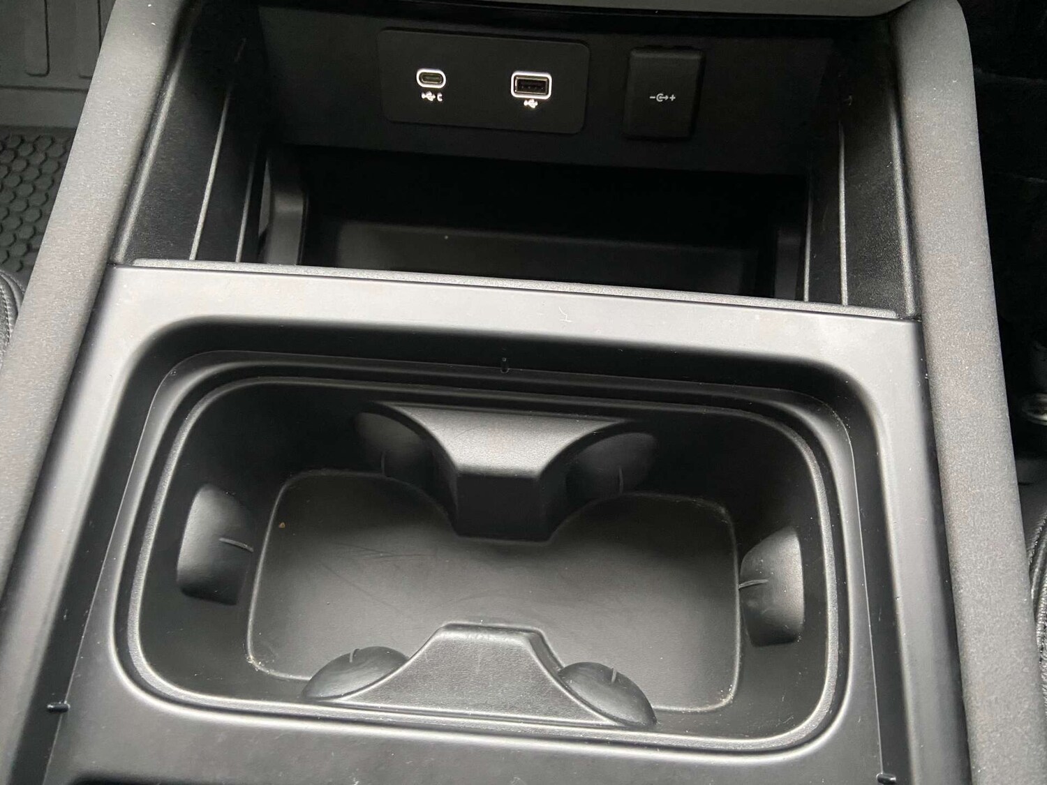 Used Land Rover Defender 2022 for sale - 77198015: Photo 27