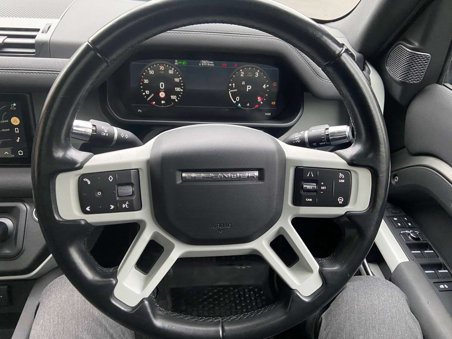 Used Land Rover Defender 2022 for sale - 77198015: Photo 36