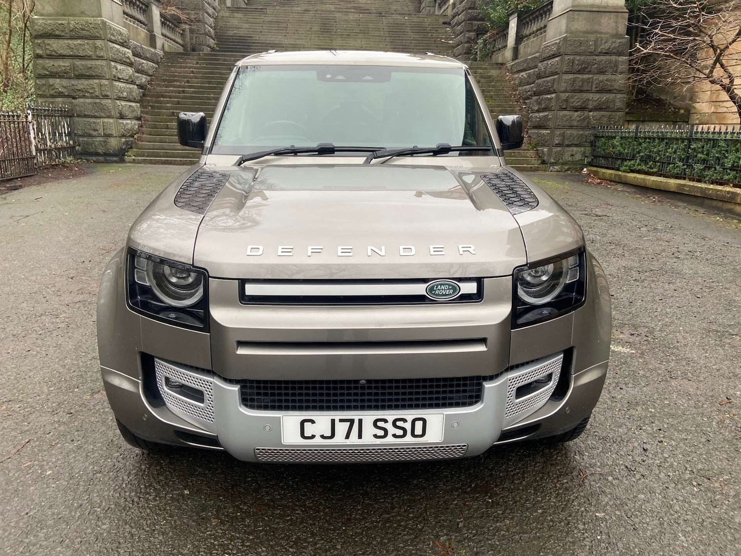 Used Land Rover Defender 2022 for sale - 77198015: Photo 4