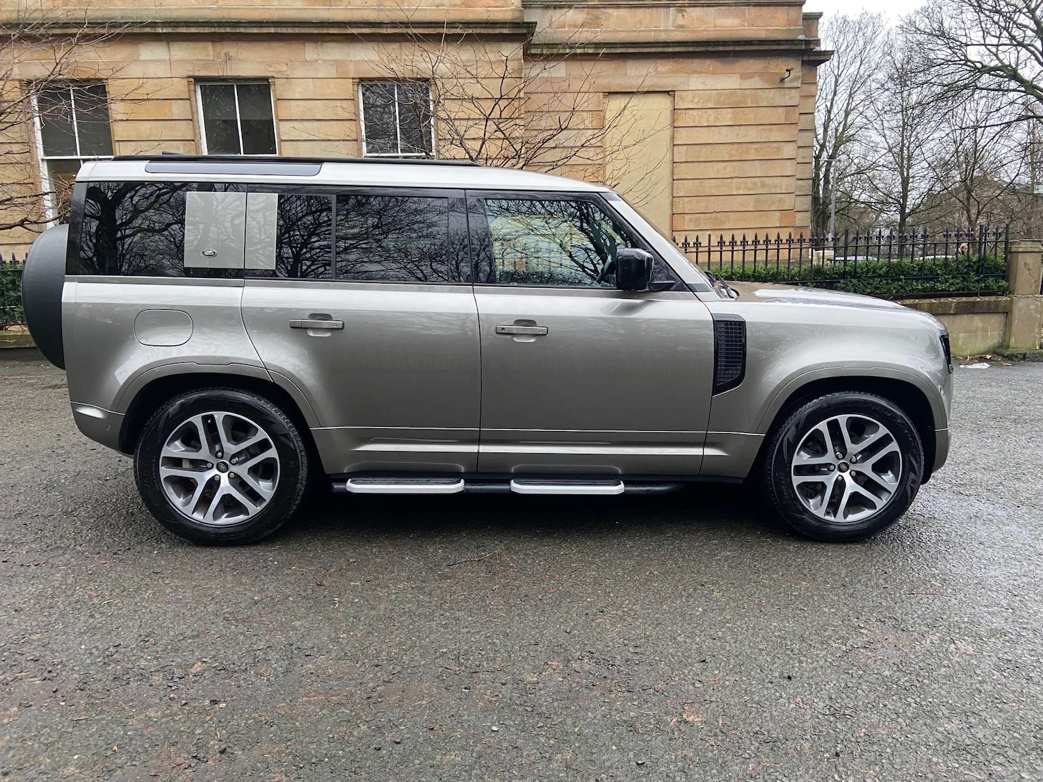 Used Land Rover Defender 2022 for sale - 77198015: Photo 6