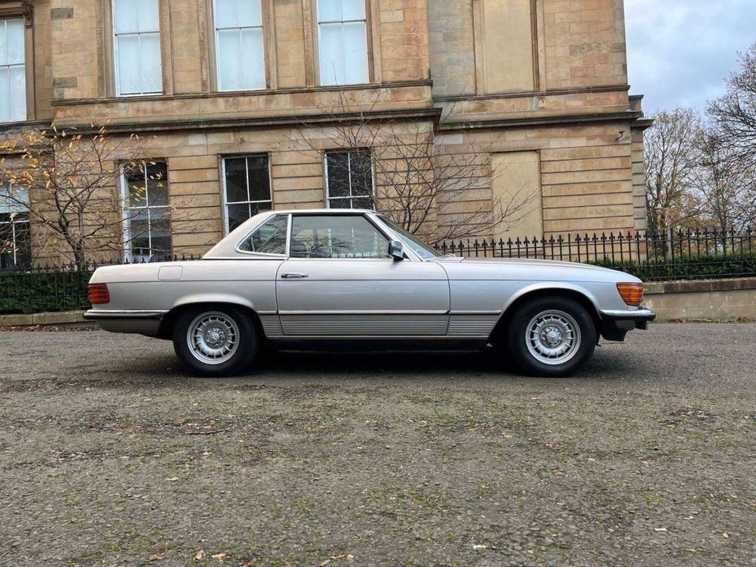 Used Mercedes-Benz 280 SL 1984 for sale - 77128556: Photo 17