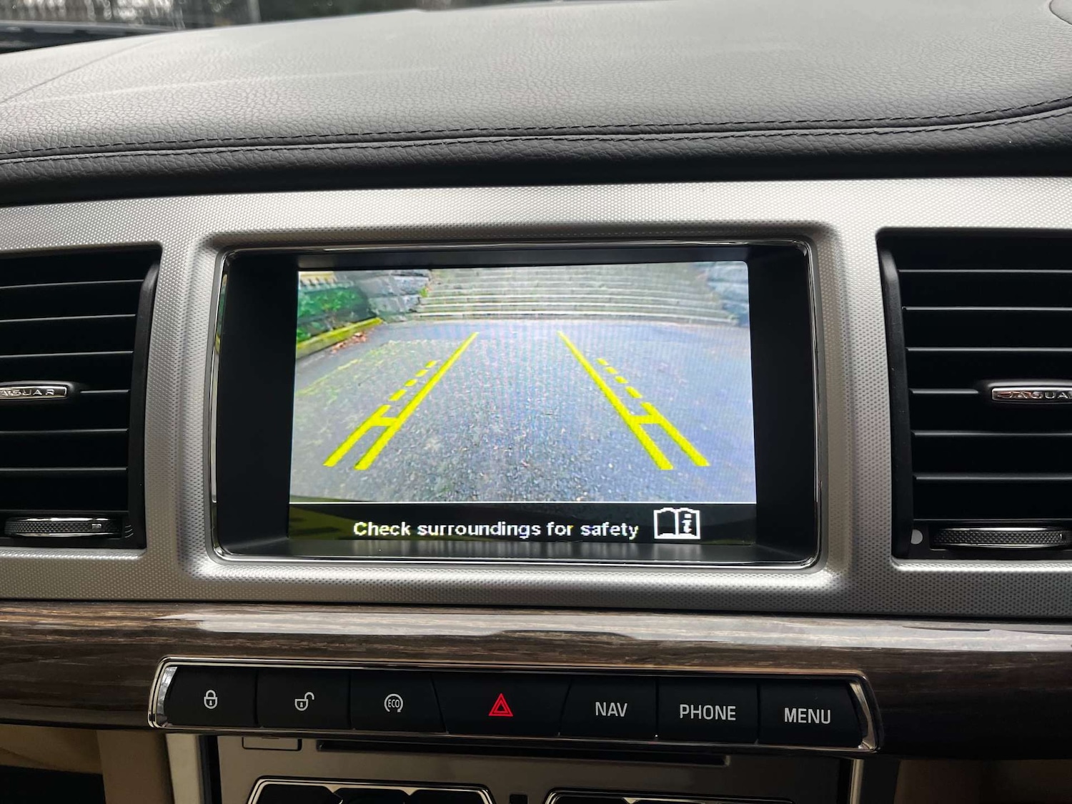 Used Jaguar XF 2015 for sale - 77128597: Photo 10