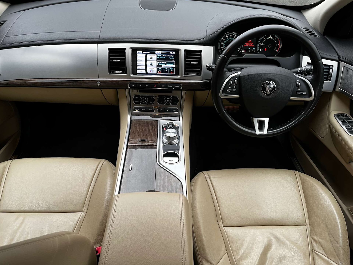 Used Jaguar XF 2015 for sale - 77128597: Photo 13