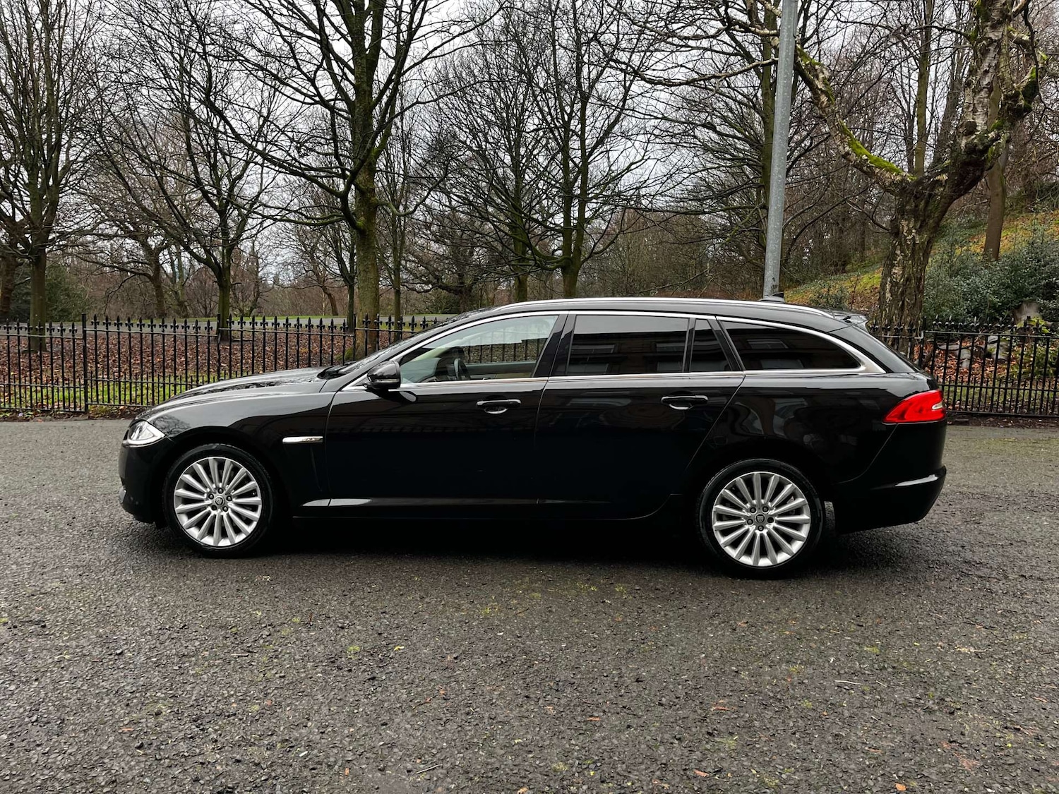 Used Jaguar XF 2015 for sale - 77128597: Photo 28