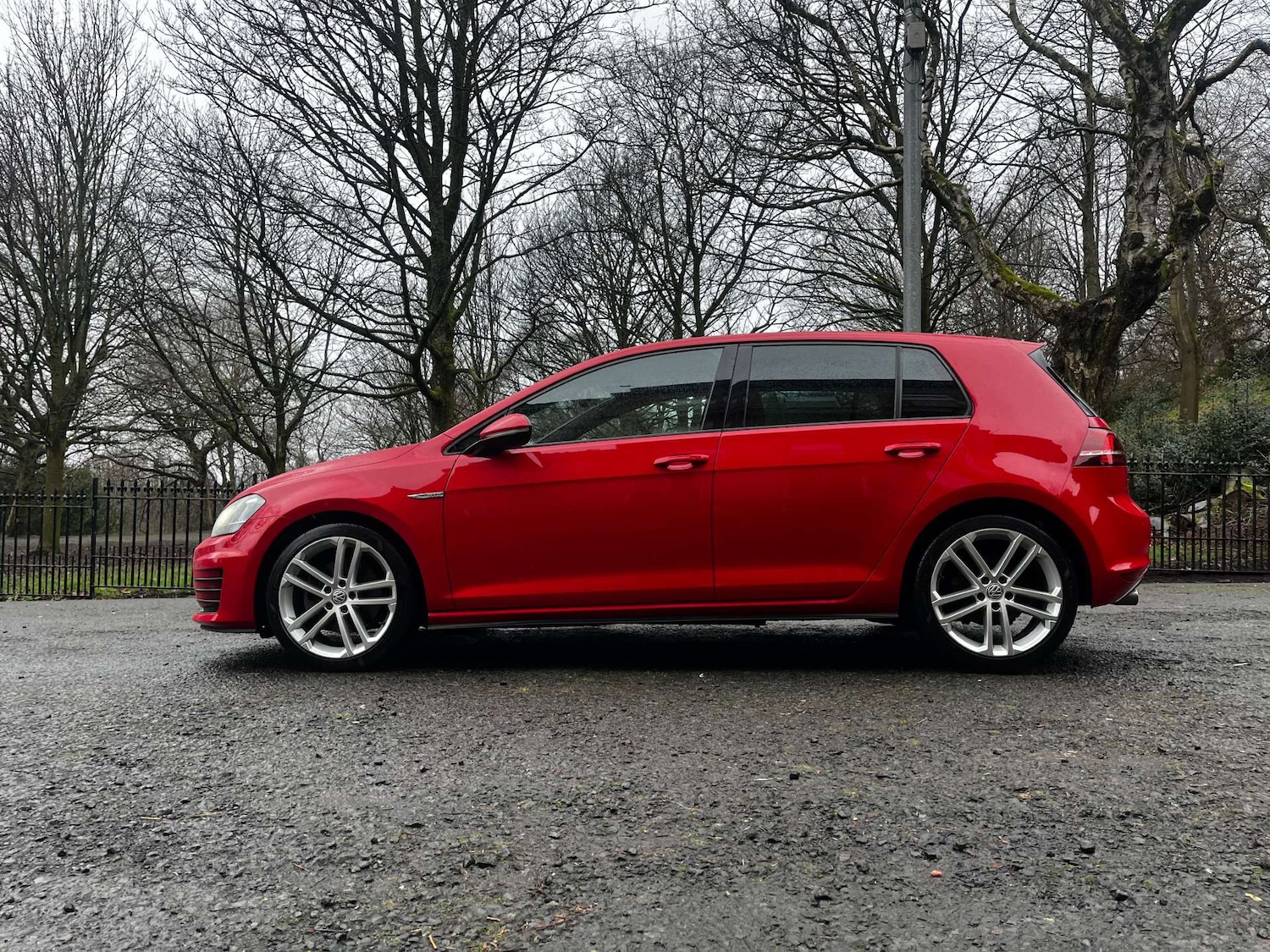 Used Volkswagen Golf 2016 for sale - 77584021: Photo 2