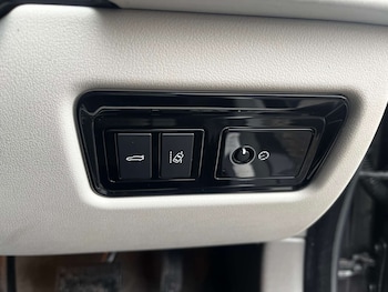 Used Jaguar XF 2016 for sale - 79090479: Photo