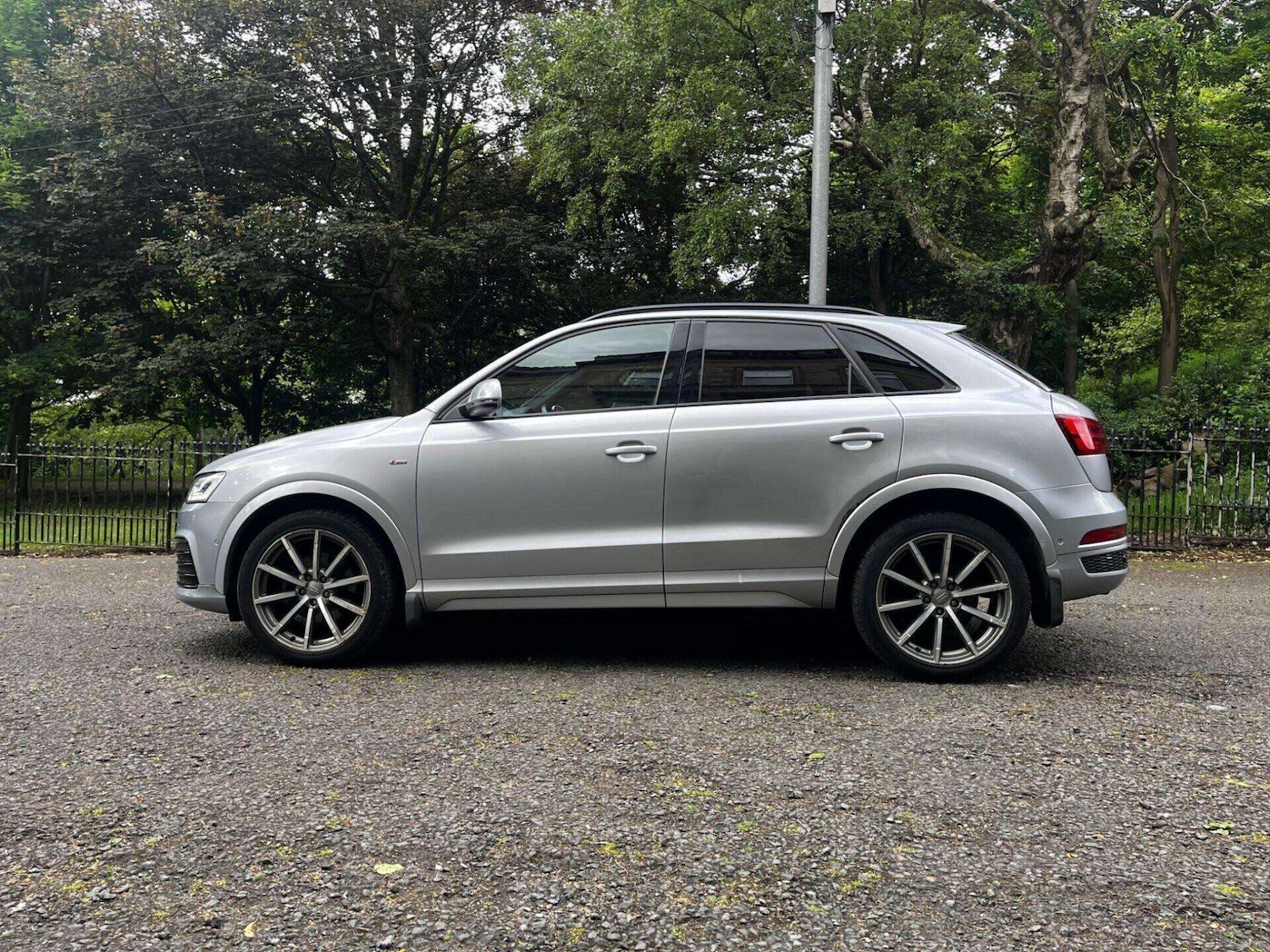 Used Audi Q3 2016 for sale - 77128539: Photo 2