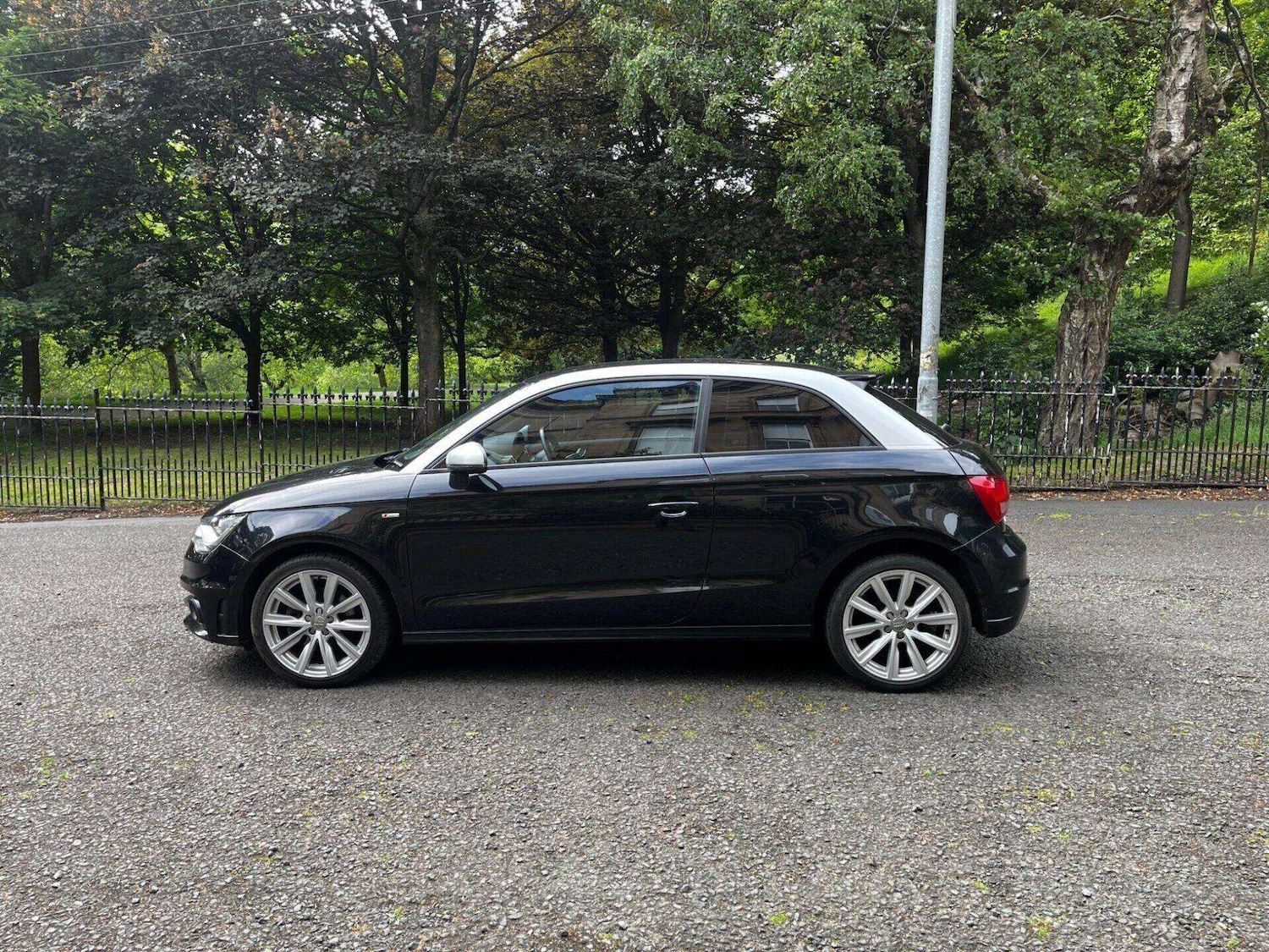 Used Audi A1 2013 for sale - 76462113: Photo 2
